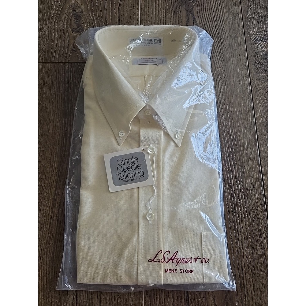 Vintage L.S. Ayres 16.5 Single Needle Tailoring Short Sleeve Dress Shirt Yellow